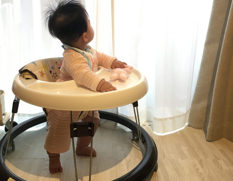生後6ヶ月の赤ちゃんが頭を打ってしまったら 歩行器の注意点 新米ママ パパの実体験による子育て応援ブログ